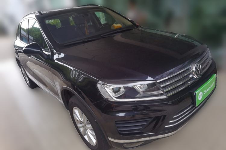 Used Volkswagen Touareg 2017 3.0 TSI Touareg Model Front Right 45 Deg