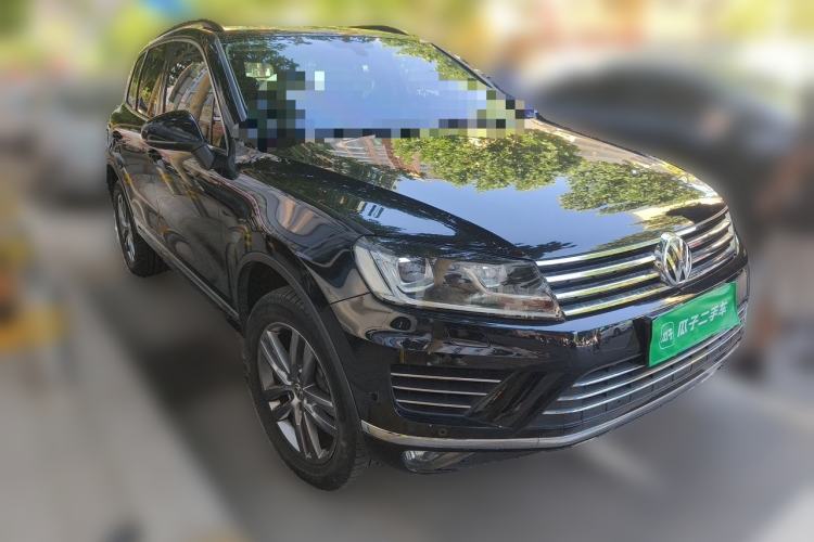 Used Volkswagen Touareg 2017 3.0 TSI Touareg Edition Front Right 45 Deg