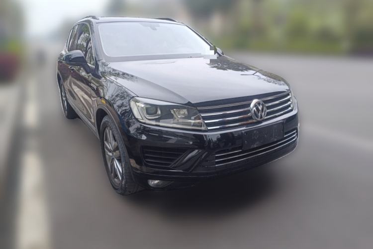 Used Volkswagen Touareg 2017 3.0 TSI Touareg Edition Front Right 45 Deg