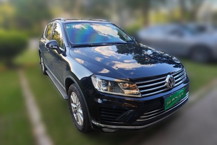 Used Volkswagen Touareg 2017 3.0 TSI Touareg Edition Front Right 45 Deg