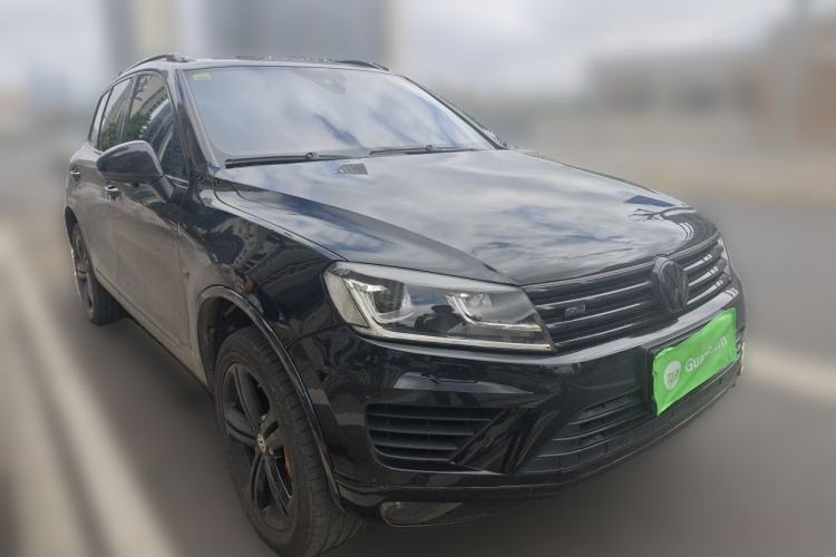 Used Volkswagen Touareg 2017 3.0 TSI Expedition Edition Front Right 45 Deg