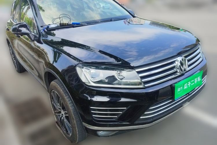 Used Volkswagen Touareg 2017 3.0 TSI Touareg Model Front Right 45 Deg