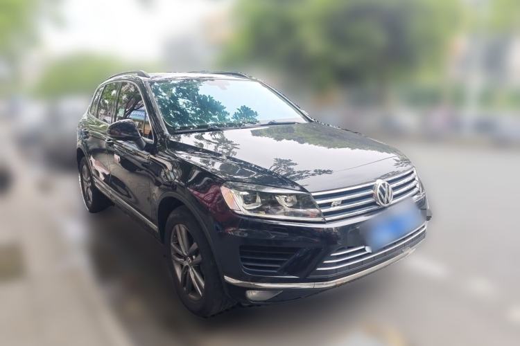 Used Volkswagen Touareg 2017 3.0 TSI Touareg Edition Front Right 45 Deg