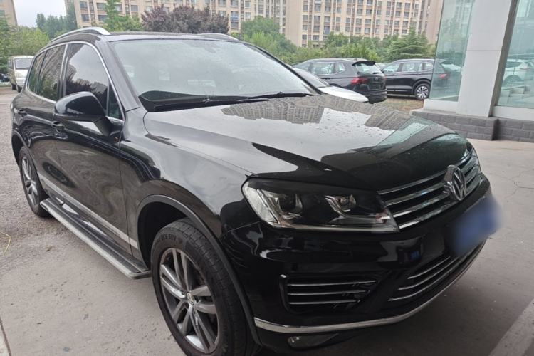 Used Volkswagen Touareg 2017 3.0 TSI Touareg Edition Front Right 45 Deg