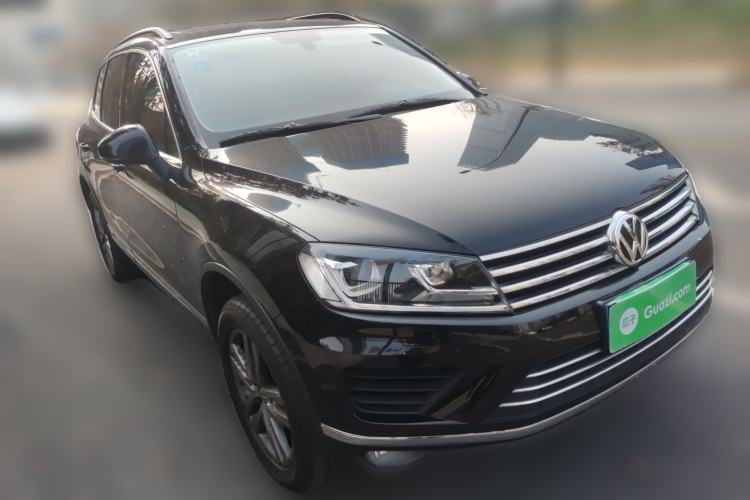 Used Volkswagen Touareg 2017 3.0 TSI Touareg Edition Front Right 45 Deg
