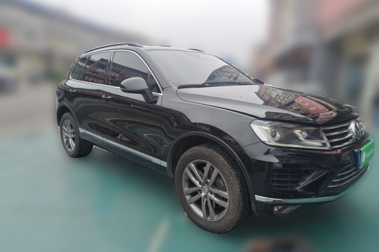 Used Volkswagen Touareg 2017 3.0 TSI Touareg Edition Front Right 45 Deg