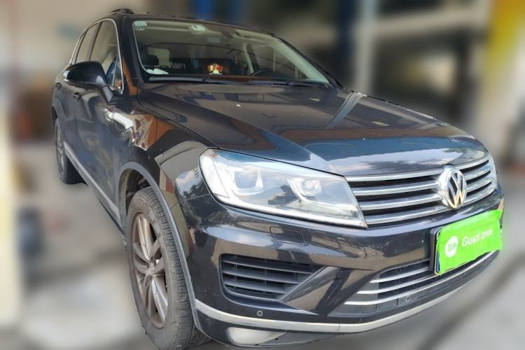 Used Volkswagen Touareg 2017 3.0 TSI Touareg Edition Front Right 45 Deg