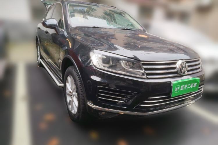 Used Volkswagen Touareg 2017 3.0 TSI Touareg Model Front Right 45 Deg