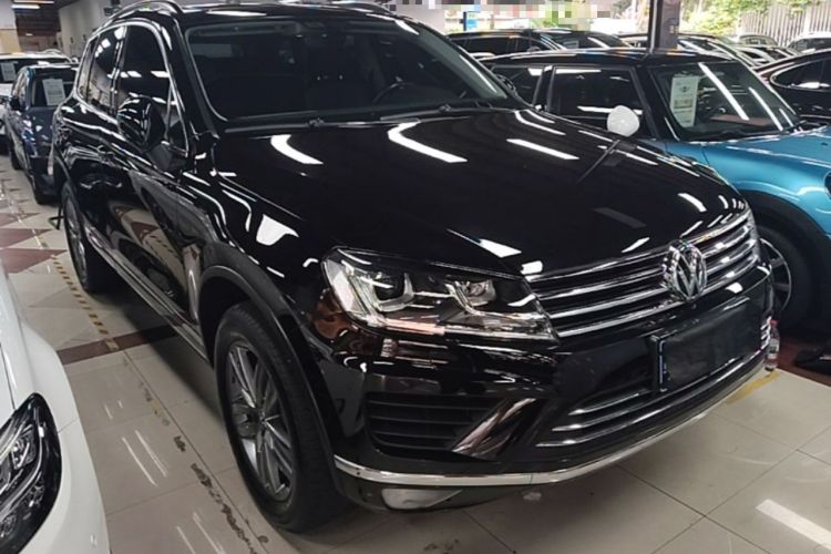 Used Volkswagen Touareg 2017 3.0 TSI Touareg Edition Front Right 45 Deg