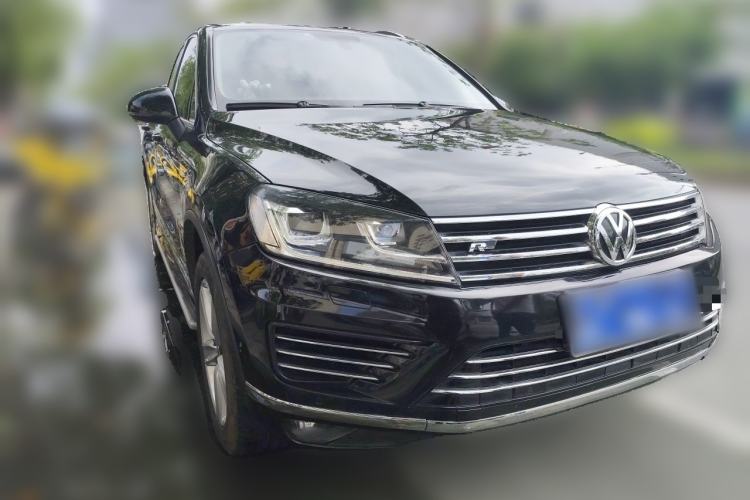 Used Volkswagen Touareg 2017 3.0 TSI Touareg Edition Front Right 45 Deg