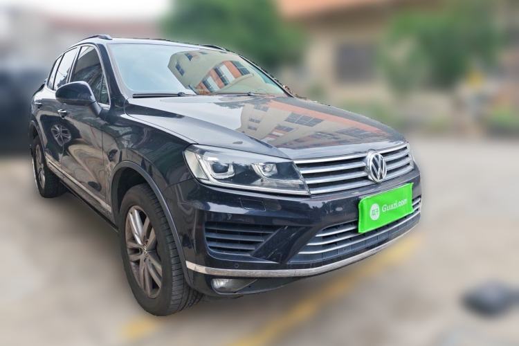 Used Volkswagen Touareg 2017 3.0 TSI Touareg Edition Front Right 45 Deg
