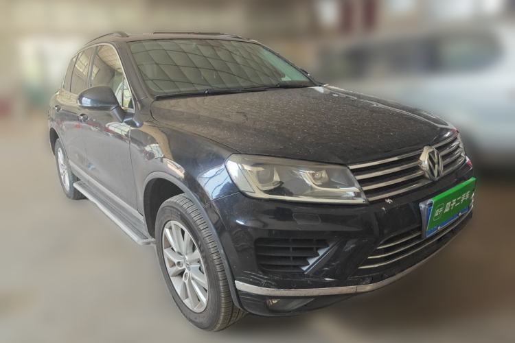 Used Volkswagen Touareg 2017 3.0 TSI Touareg Model Front Right 45 Deg