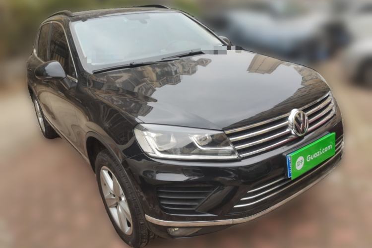 Used Volkswagen Touareg 2017 3.0 TSI Touareg Edition Front Right 45 Deg
