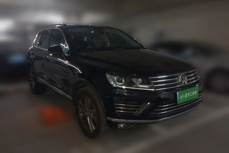 Used Volkswagen Touareg 2017 3.0 TSI Touareg Edition Front Right 45 Deg
