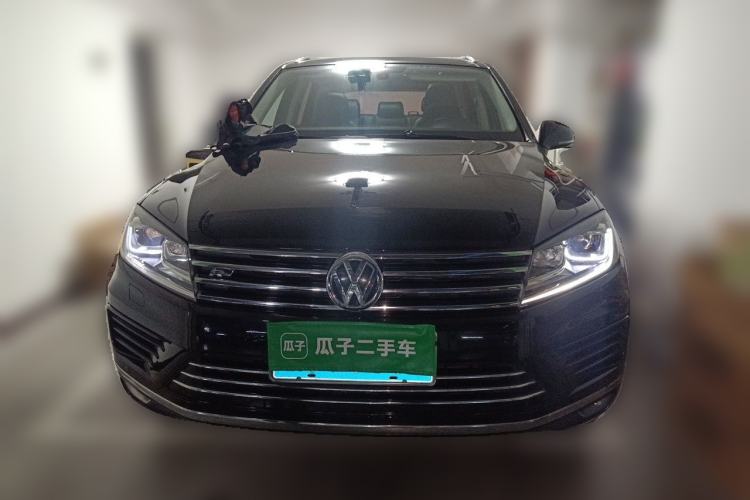 Used Volkswagen Touareg  Front
