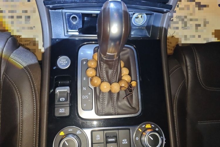Used Volkswagen Touareg 2017 3.0 TSI Touareg Edition Gear Lever
