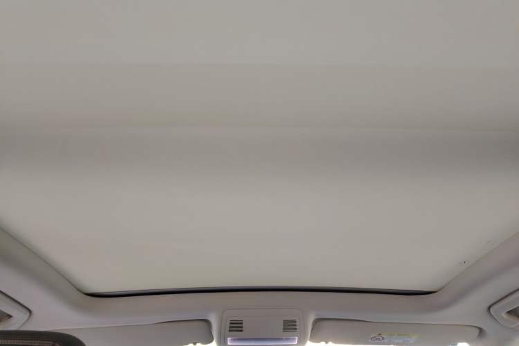 Used Volkswagen Touareg 2017 3.0 TSI Yuyue Model Headliner