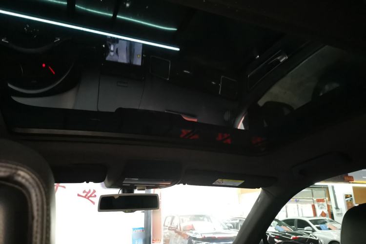 Used Volkswagen Touareg 2017 3.0 TSI Start Edition Headliner