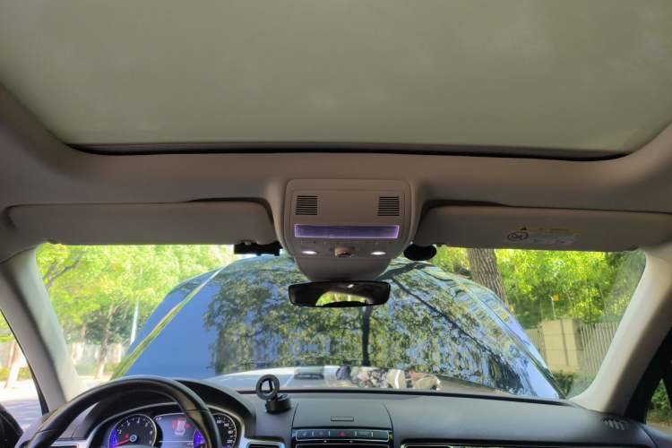 Used Volkswagen Touareg 2017 3.0 TSI Yuyue Model Headliner