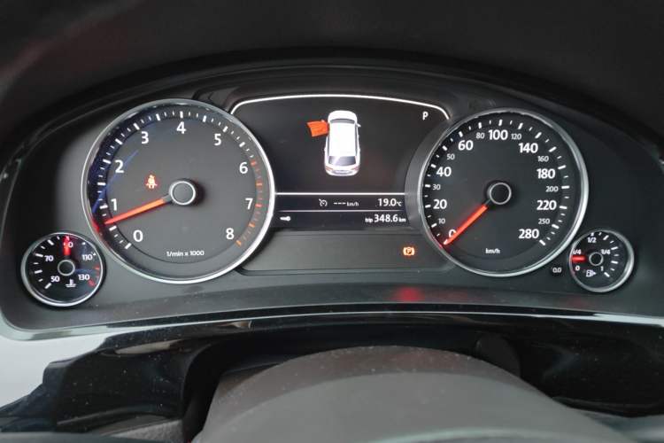 Used Volkswagen Touareg 2017 3.0 TSI Touareg Edition Instrument Cluster