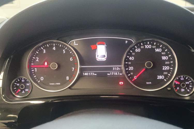 Used Volkswagen Touareg 2017 3.0 TSI Touareg Model Instrument Cluster