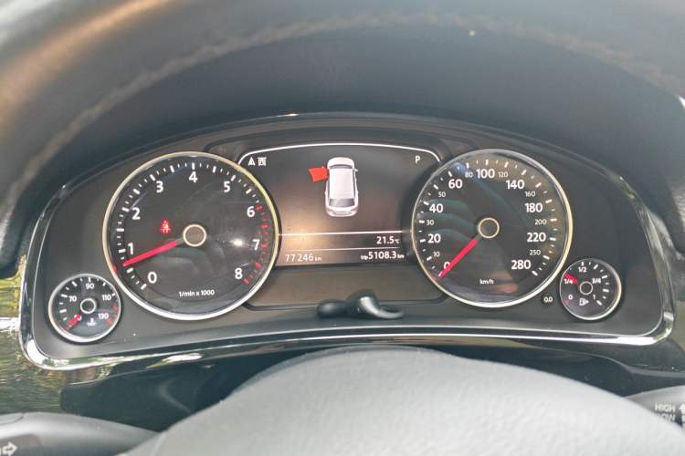 Used Volkswagen Touareg 2017 3.0 TSI Executive Edition Instrument Cluster