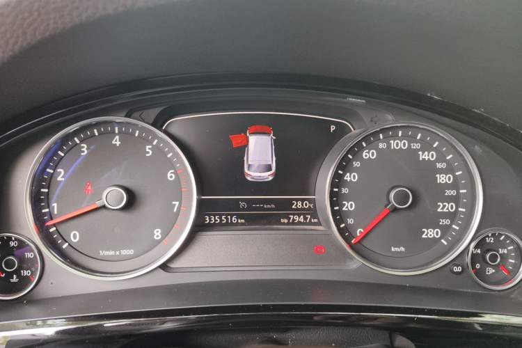 Used Volkswagen Touareg 2017 3.0 TSI Touareg Edition Instrument Cluster