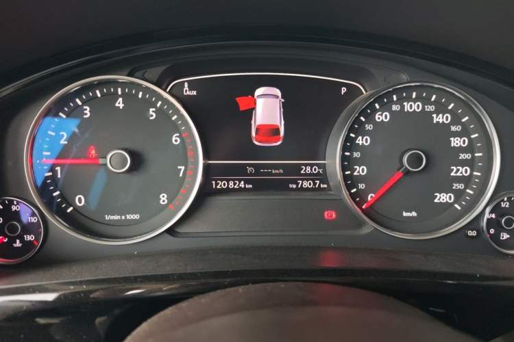 Used Volkswagen Touareg 2017 3.0 TSI Touareg Model Instrument Cluster