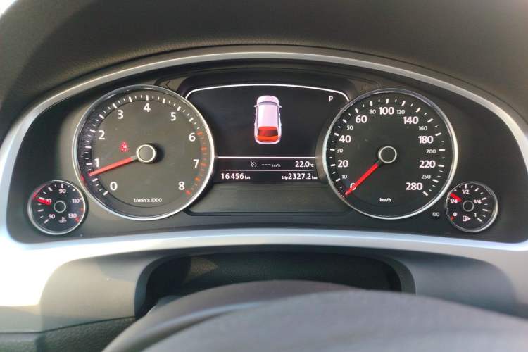 Used Volkswagen Touareg 2017 3.0 TSI Yuyue Model Instrument Cluster