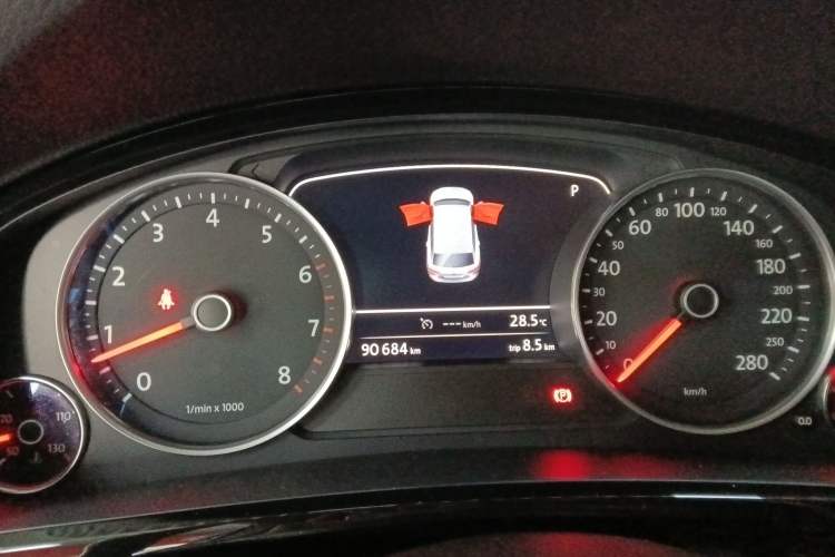 Used Volkswagen Touareg 2017 3.0 TSI Touareg Model Instrument Cluster