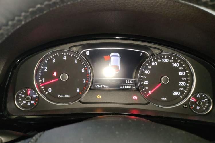 Used Volkswagen Touareg 2017 3.0 TSI Touareg Edition Instrument Cluster