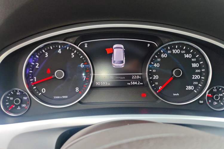 Used Volkswagen Touareg  Instrument Cluster