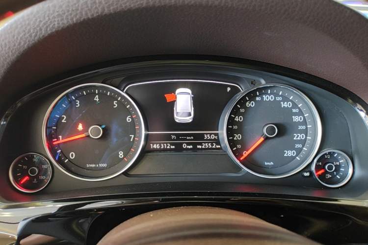 Used Volkswagen Touareg 2017 3.0 TSI Touareg Edition Instrument Cluster