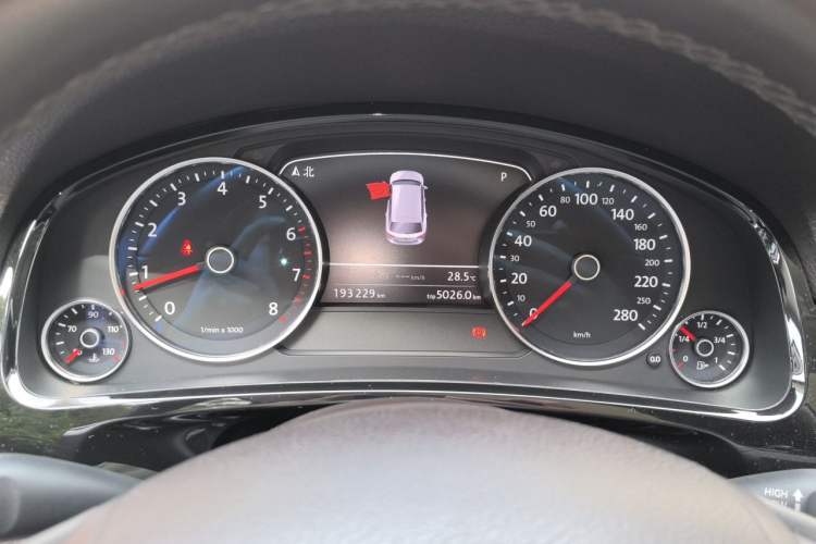 Used Volkswagen Touareg 2017 3.0 TSI Touareg Edition Instrument Cluster