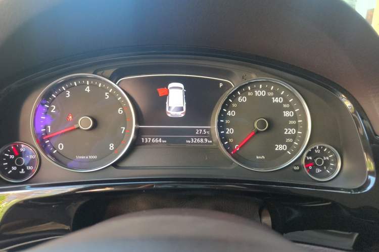Used Volkswagen Touareg 2017 3.0 TSI Touareg Edition Instrument Cluster