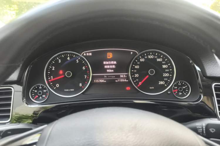 Used Volkswagen Touareg 2017 3.0 TSI R-Line Peak Edition Instrument Cluster