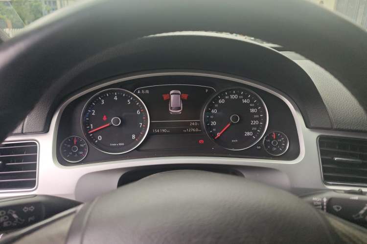 Used Volkswagen Touareg 2017 3.0 TSI Expedition Edition Instrument Cluster