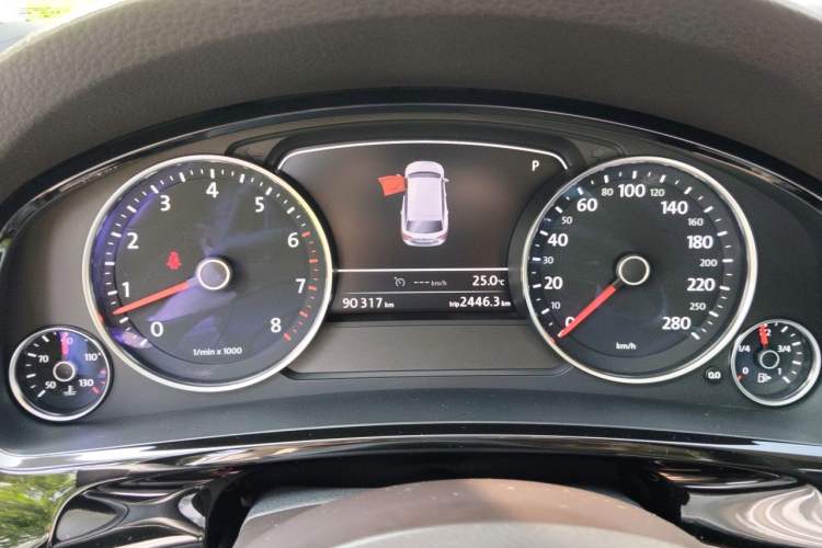 Used Volkswagen Touareg 2017 3.0 TSI Yuyue Model Instrument Cluster