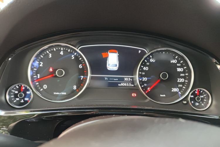 Used Volkswagen Touareg 2017 3.0 TSI Touareg Model Instrument Cluster