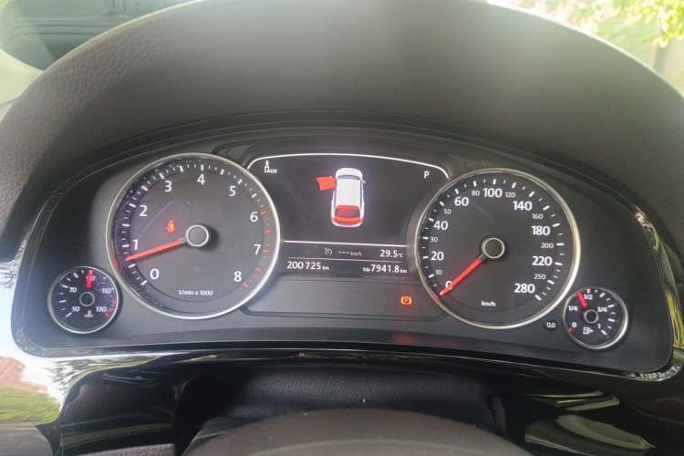 Used Volkswagen Touareg 2017 3.0 TSI Touareg Model Instrument Cluster