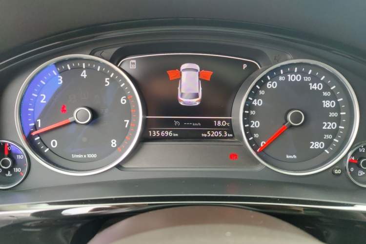 Used Volkswagen Touareg 2017 3.0 TSI Touareg Model Instrument Cluster
