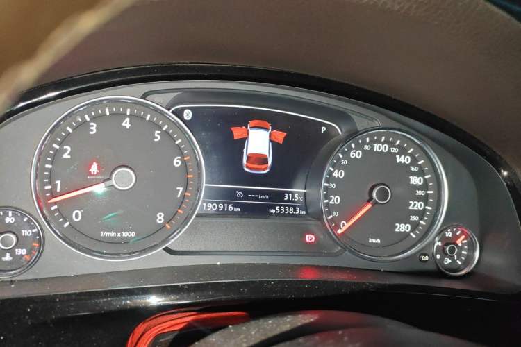 Used Volkswagen Touareg 2017 3.0 TSI Touareg Edition Instrument Cluster