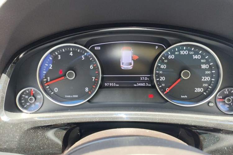 Used Volkswagen Touareg 2017 3.0 TSI Touareg Edition Instrument Cluster