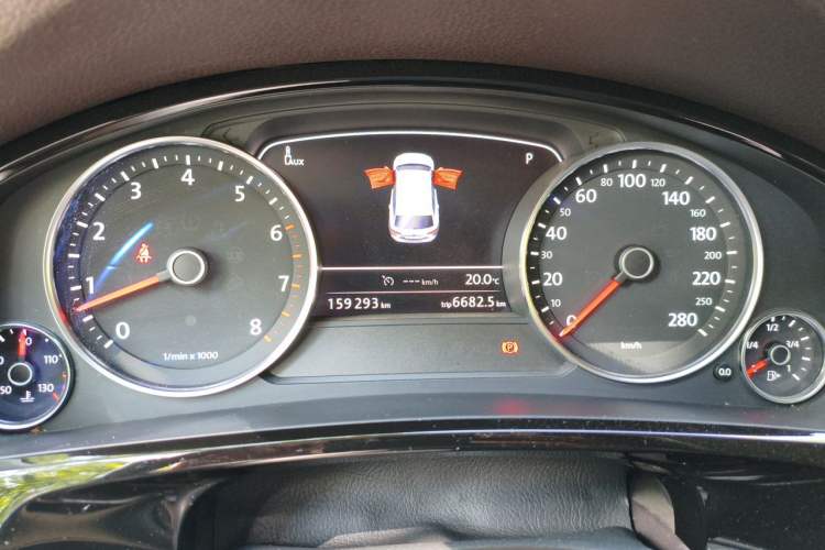 Used Volkswagen Touareg 2017 3.0 TSI Touareg Model Instrument Cluster