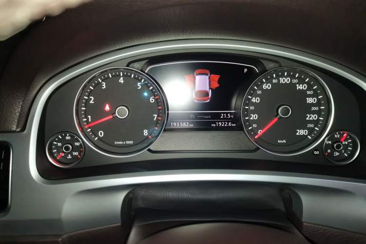 Used Volkswagen Touareg 2017 3.0 TSI Yuyue Model Instrument Cluster