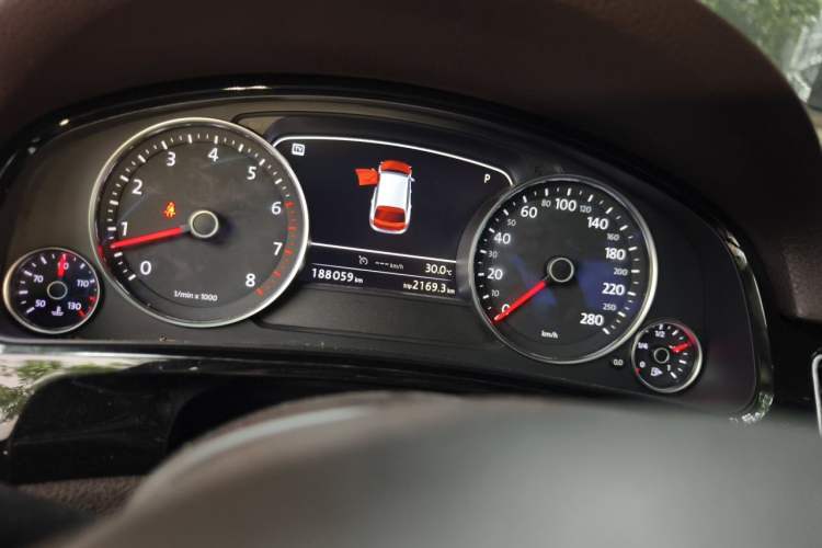 Used Volkswagen Touareg 2017 3.0 TSI Touareg Model Instrument Cluster