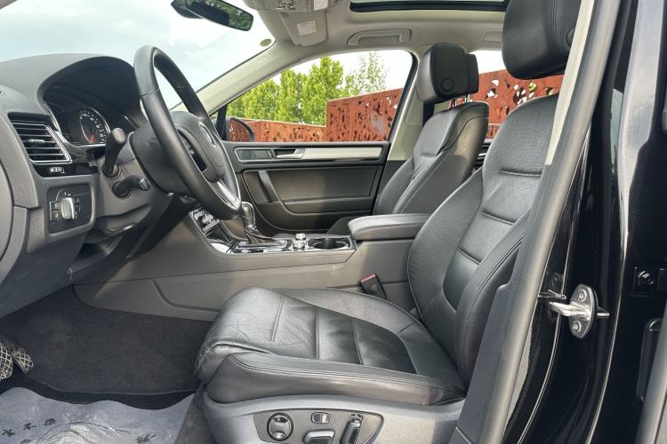 Used Volkswagen Touareg 2017 3.0 TSI Touareg Edition Interior 1