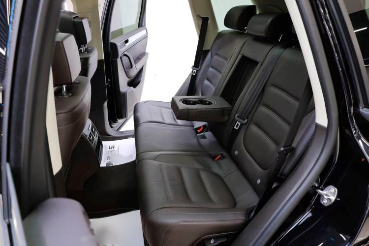 Used Volkswagen Touareg 2017 3.0 TSI Touareg Edition Interior 13