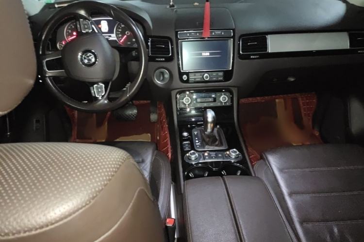 Used Volkswagen Touareg 2017 3.0 TSI Touareg Edition Interior 2
