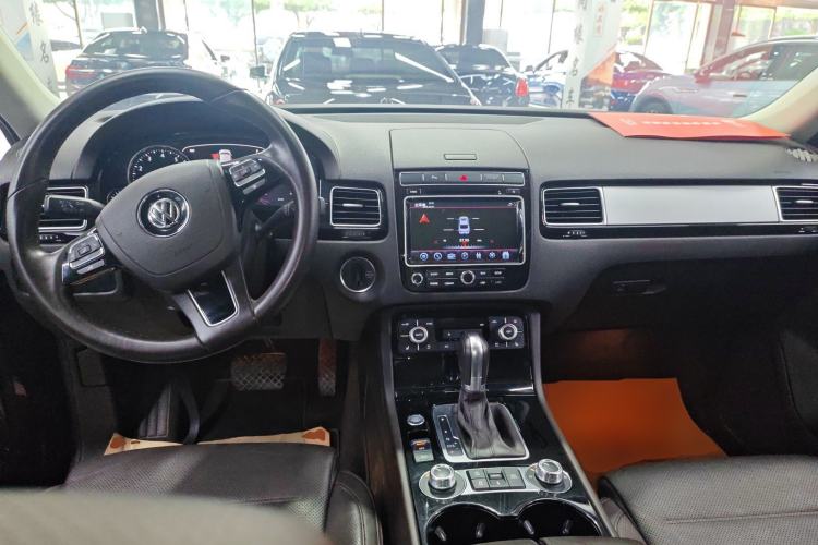Used Volkswagen Touareg 2017 3.0 TSI Touareg Model Interior 2